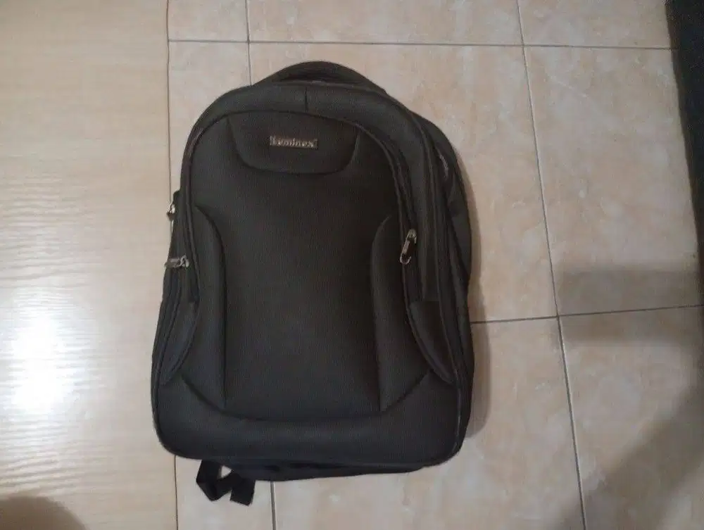 tas sekolah besar