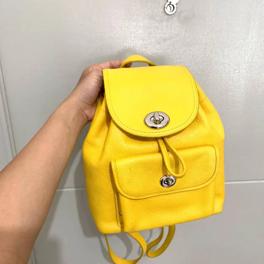 Preloved Tas Coach Turnlock Rucksack Small Backpack Yellow Authentic