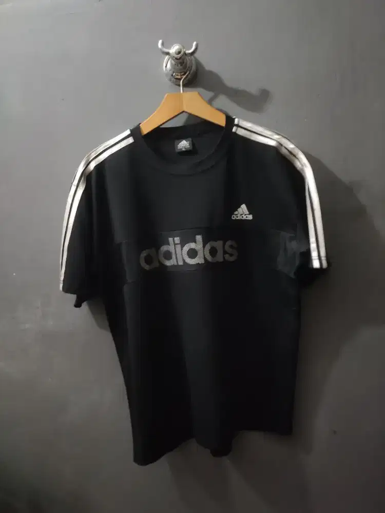 Jersey Adidas size L fit XL preloved