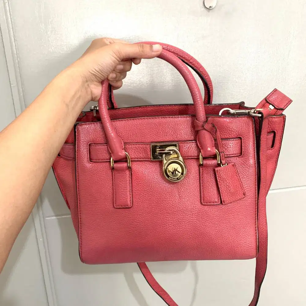 Preloved Tas Michael Kors Hamilton Traveler Pebbled Leather Pink