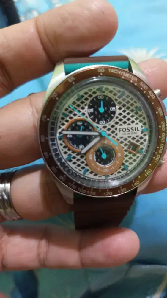 Jam tangan Analog