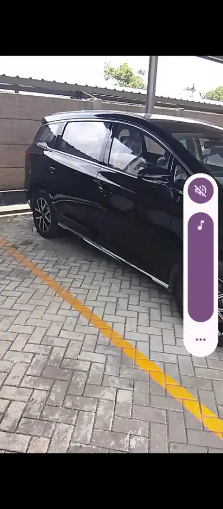 BYD M6 Black 2025