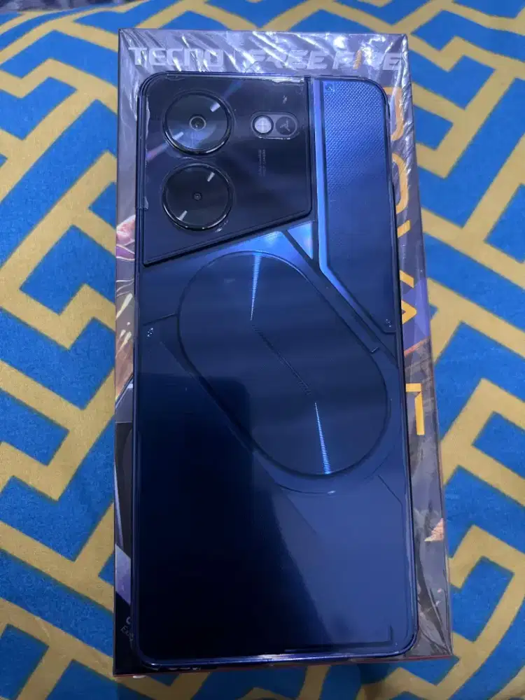 tecno pova 5 pro 5g 8/256 like new