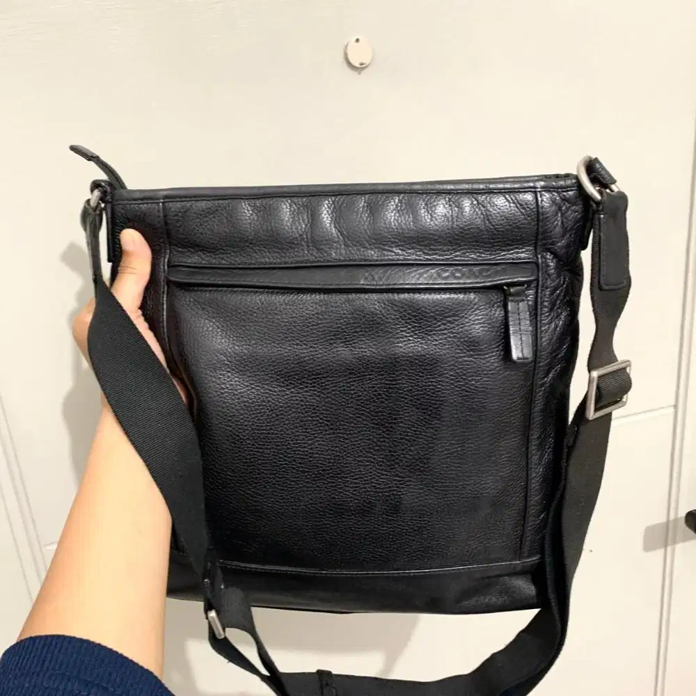 Preloved Tas Coach Men Camden Crossbody Black Authentic Original