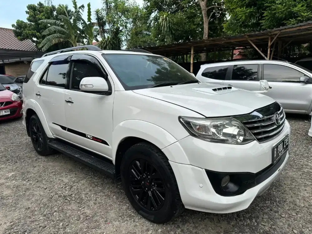 TOYOTA FORTUNER DIESEL TRD MANUAL 2012