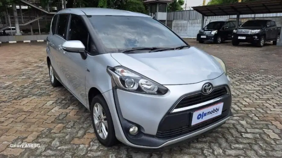 [OLX MOBBI]DP RENDAH Toyota Sienta 1.5 V Bensin-MT 2017 TOU B