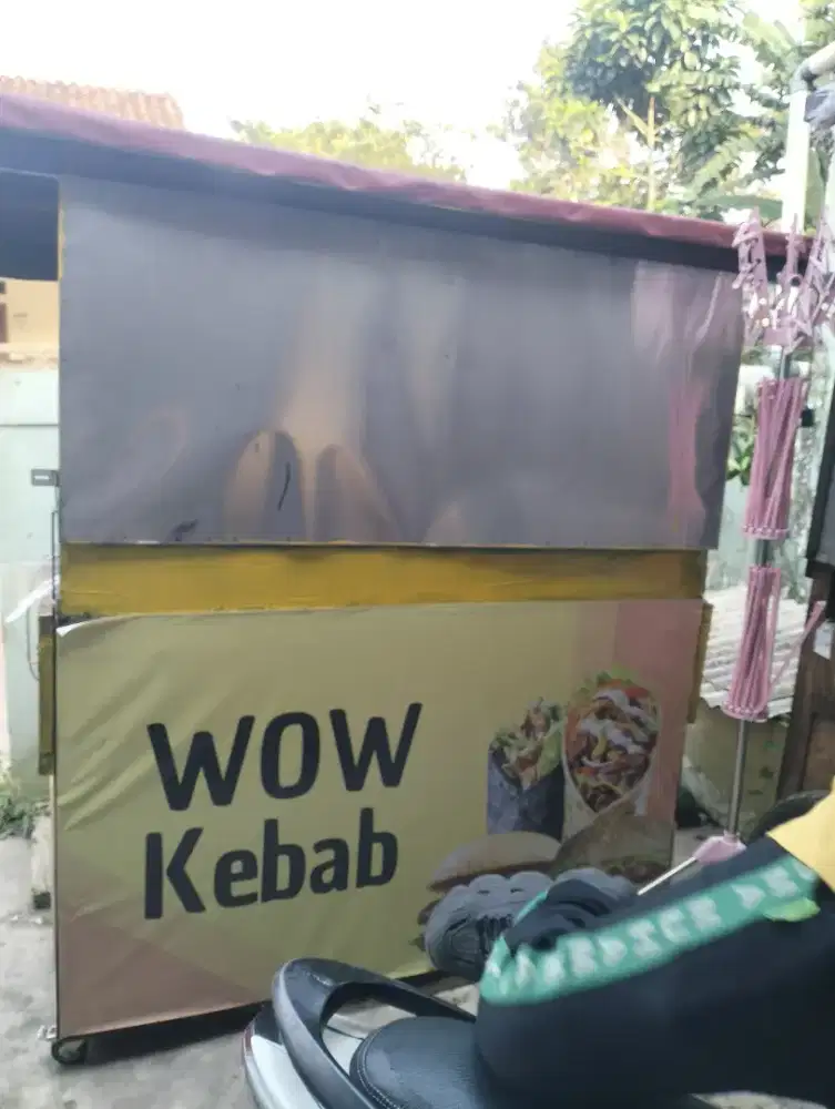 Gerobak gratis ada 2