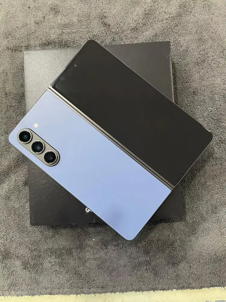 Samsung Z Fold 5 12/512 mulus resmi sein garansi on