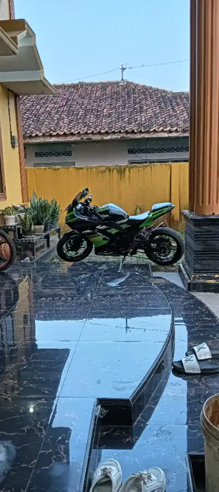 Di jual santai coy ninja 250fi old tahun 2016