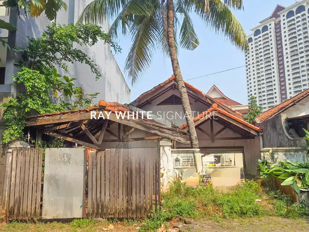 Dijual Rumah lama hitung tanah di Lokasi prime Jl Martimbang Raya