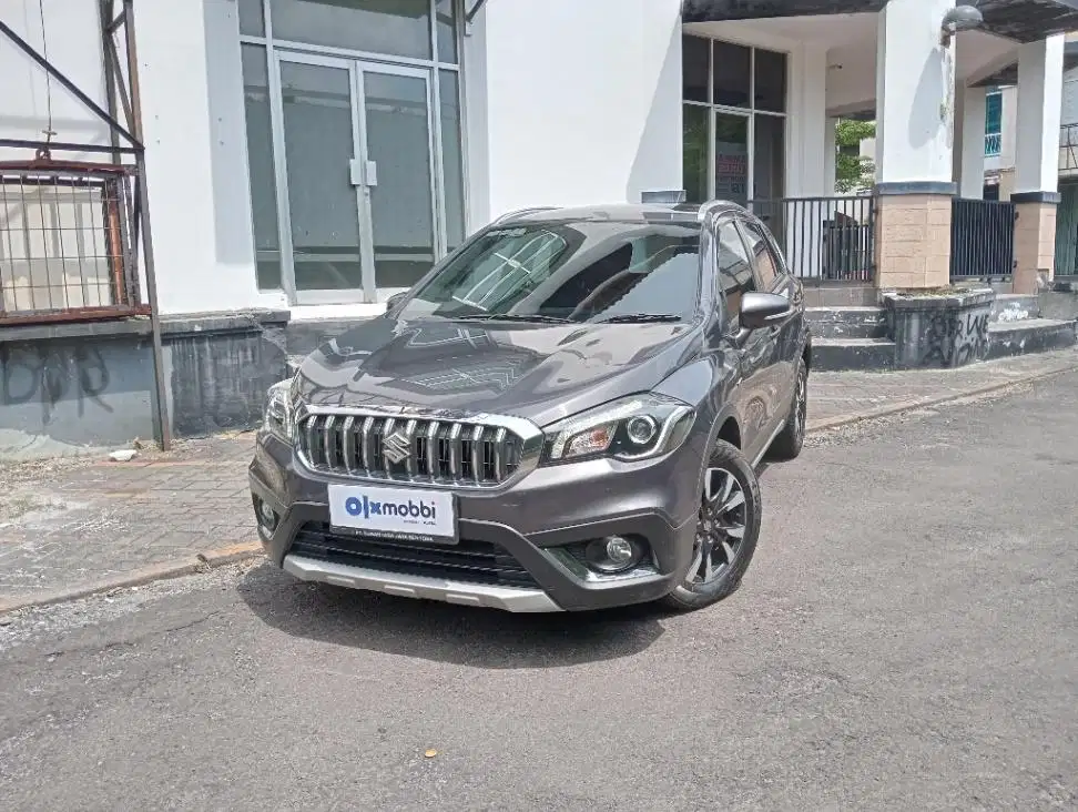 KM Rendah - SUZUKI SX4 1.5 SCROSS BENSIN A/T 2019 ABU