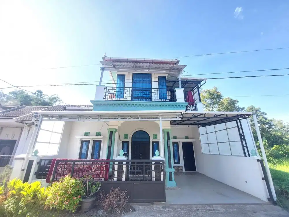 Di jual rumah 2 lantai