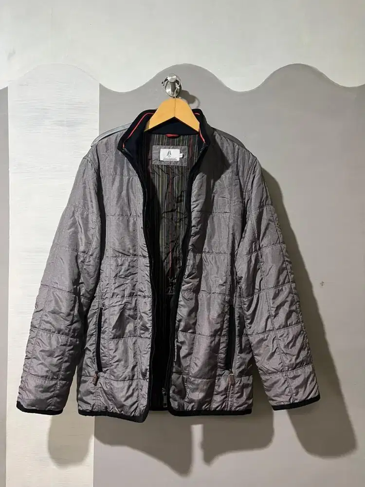 Hush Puppies Quilted Jacket Pria size M