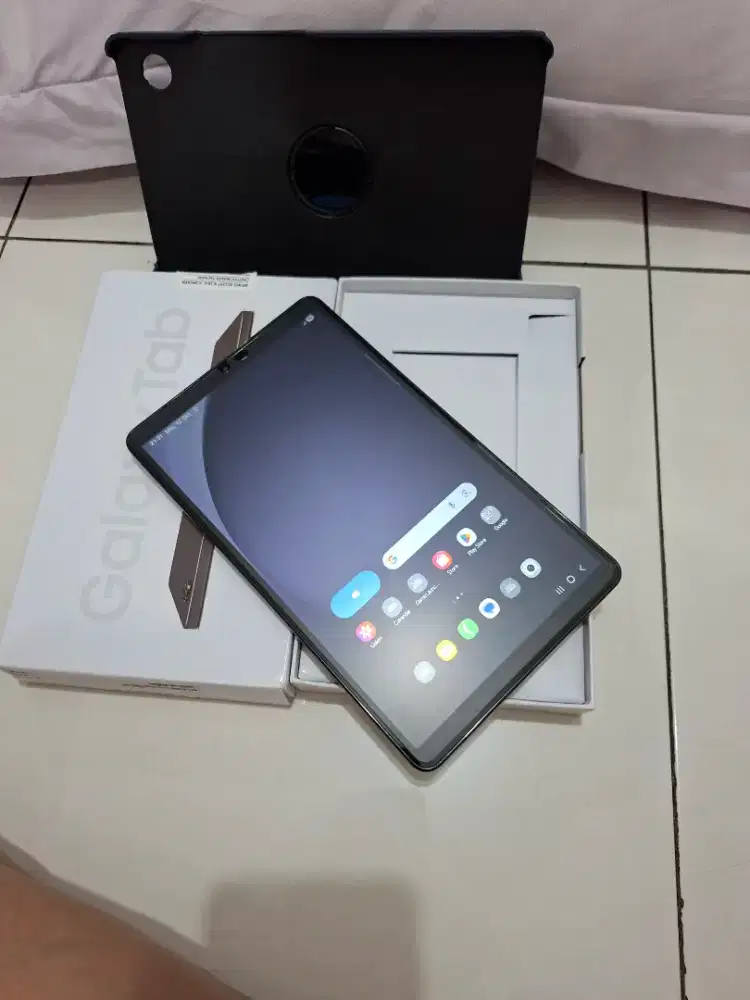 Dijual samsung tab a9 4/64 simcard