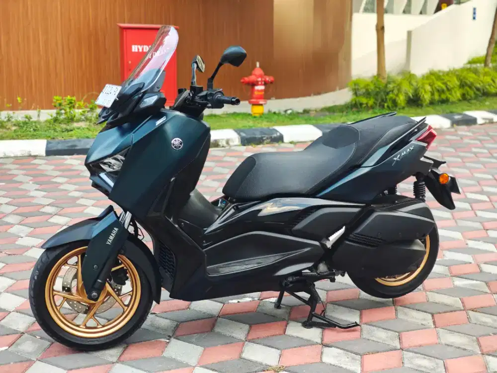 Xmax 250 ABS connected 2023 lowkm 5rb