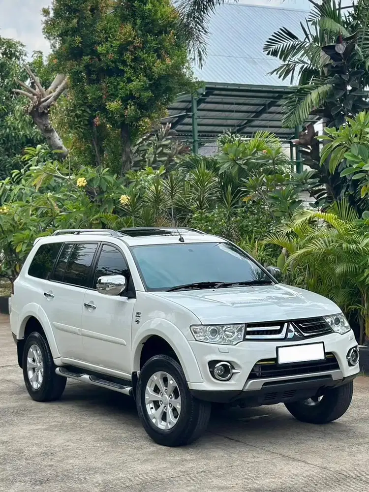 {Cash} Mitsubishi Pajero Sport Dakar VGT 2.5 A/T Diesel 2014/2013)