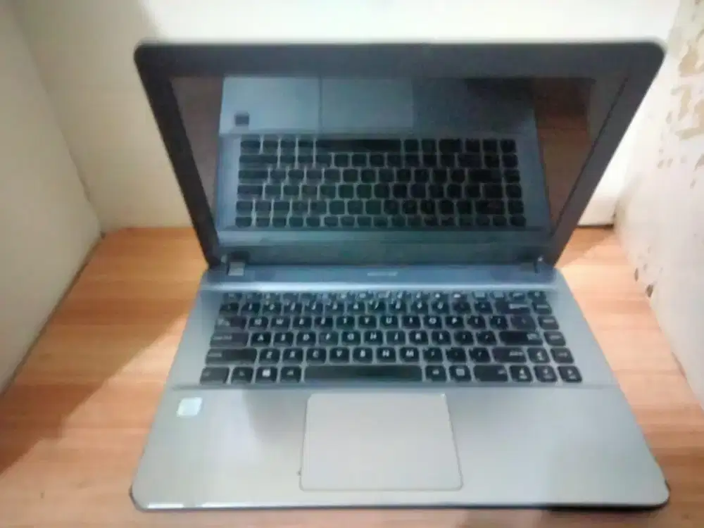 Asus x441u core GEN 7 RAM 8 SSD 240+HDD 500 dobel siap kerja