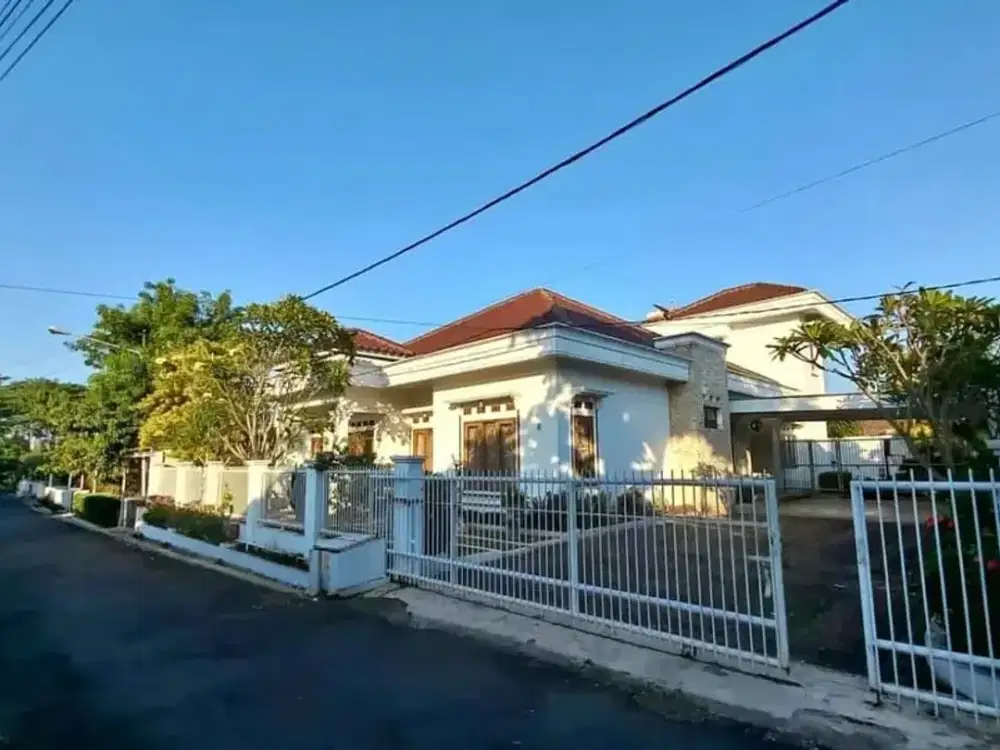 Dijual Rumah Luas Nyaman siap Huni Semi Furnished Lokasi di Perum Cendrawasih Andir Bandung