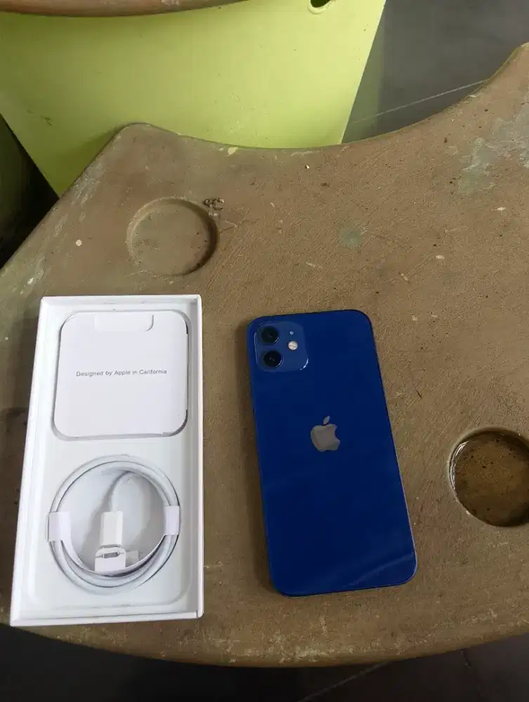 Iphone 12 128gb sudah lengkap bagus pula