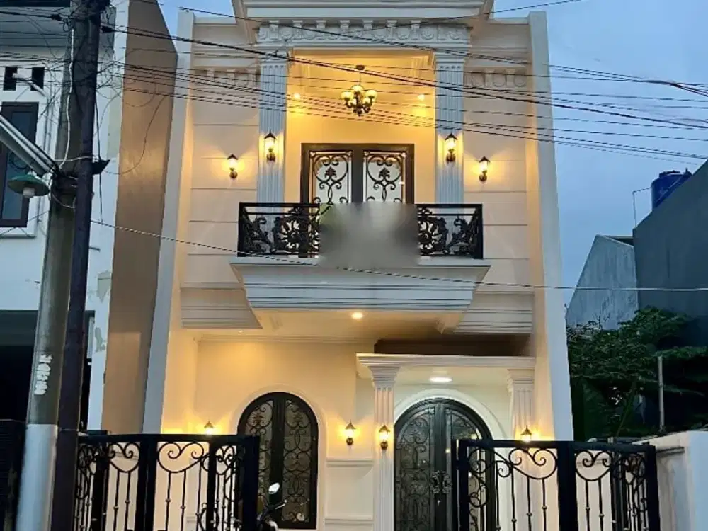 rumah bergaya eropa harga 1,9 m luas tanah 92 m2