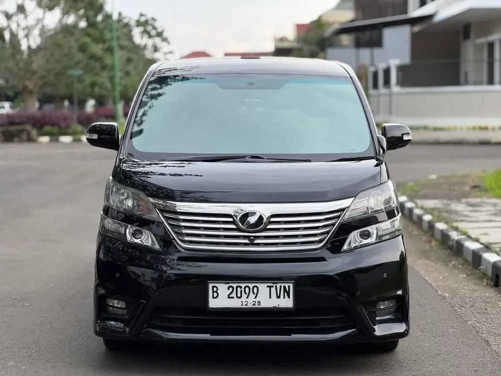 VELLFIRE Z 2.4 PREMIUM SOUND AT 2009