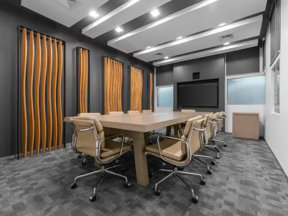 Pesan ruang kantor terbuka untuk segala ukuran bisnis di Regus Wisma SSK
