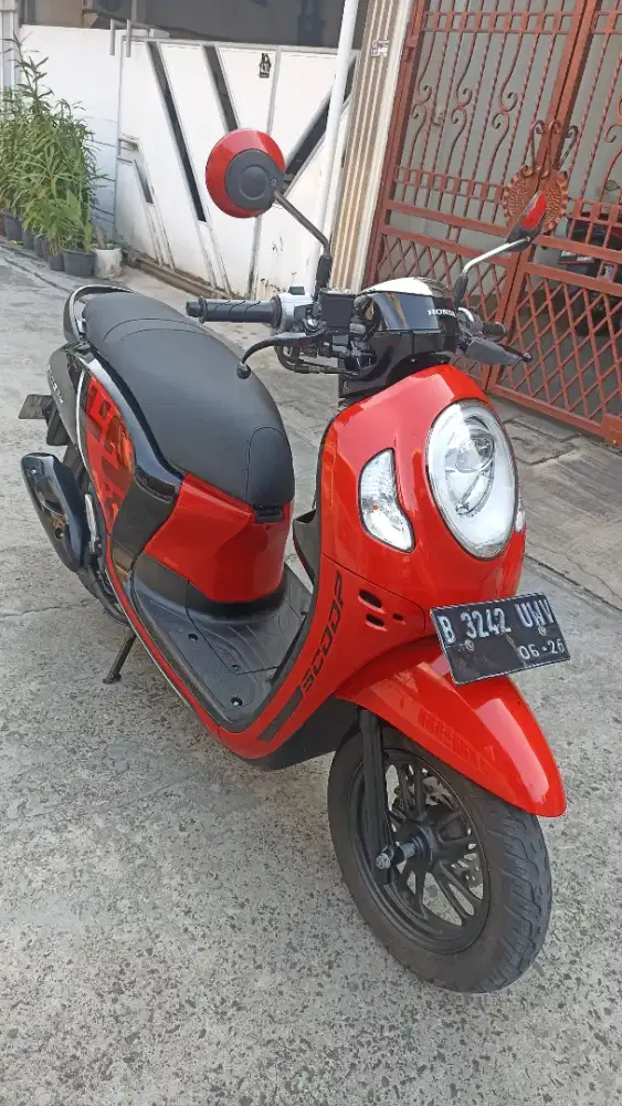 Honda Scoopy tahun 2021.