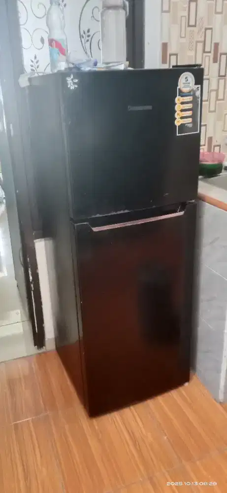 KULKAS 2 PINTU CHANGHONG CRF 208