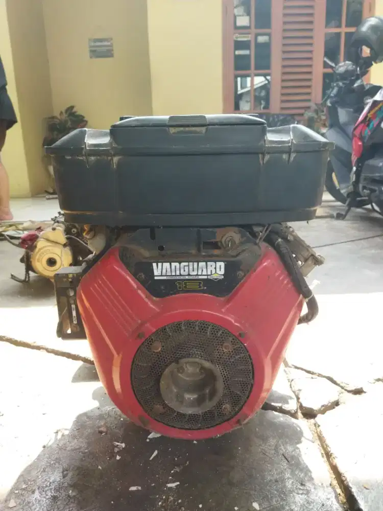 Mesin vanguard 700 cc