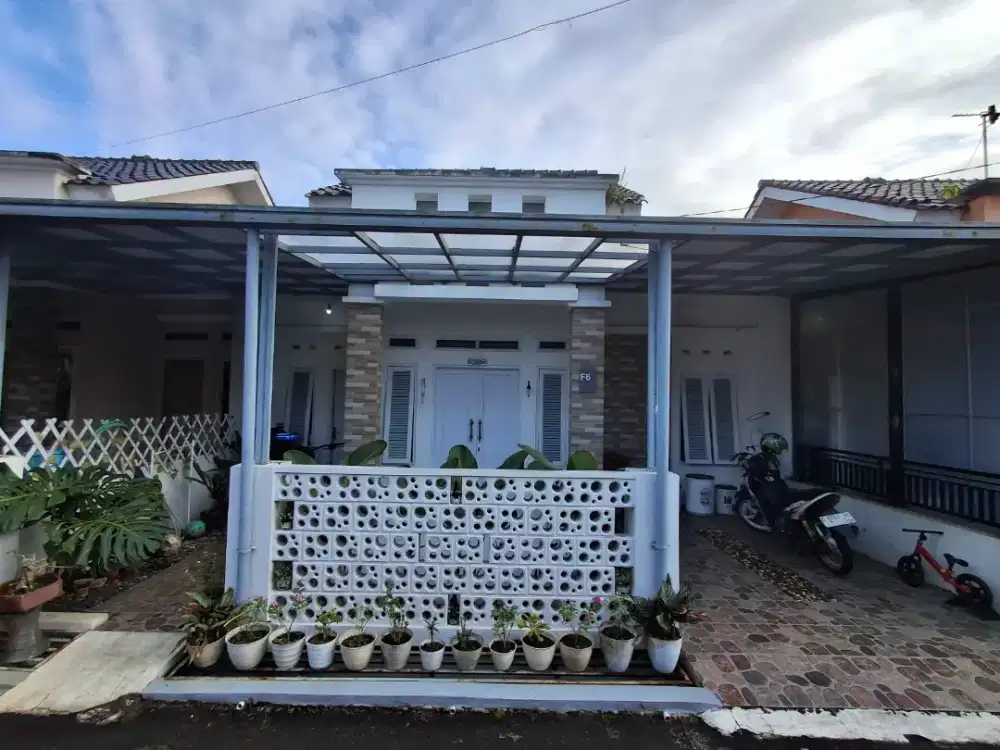 Rumah Siap Huni Lokasi Strategis Dekat Fasilitas Umum Bebas Banjir