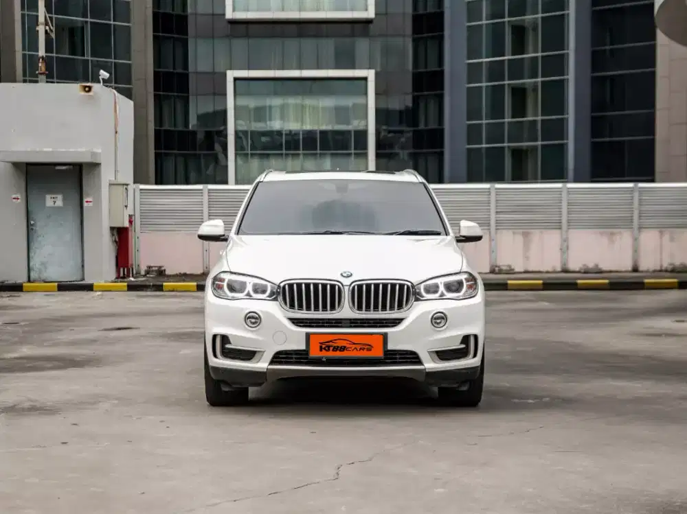 TDP 65jt !!! BMW X5 xDrive XLine 3.0 Matic - KM Antik 44rb  !!!