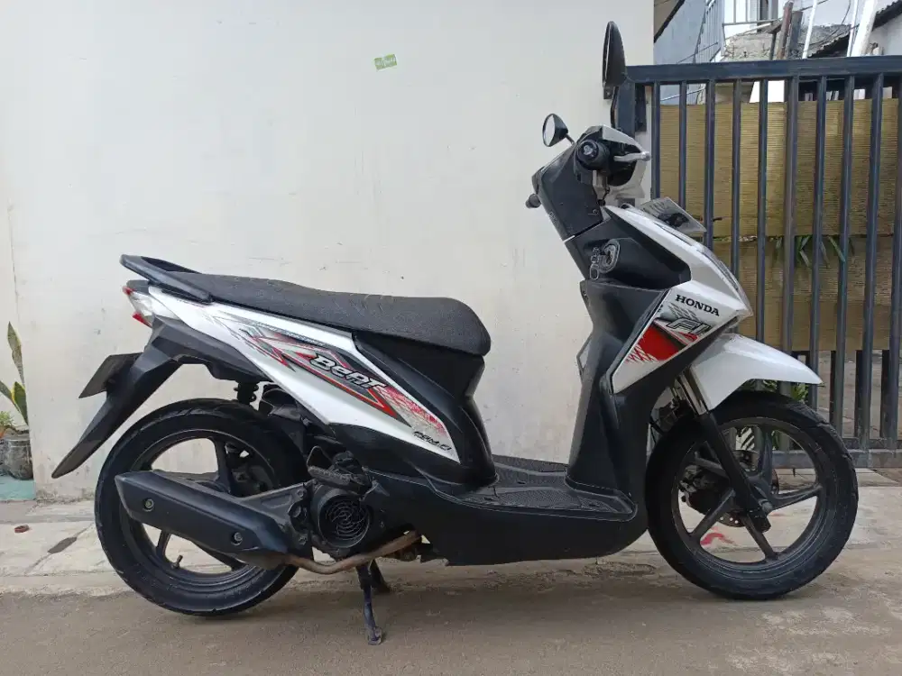 Honda beat fi 2014 lengkap bagus