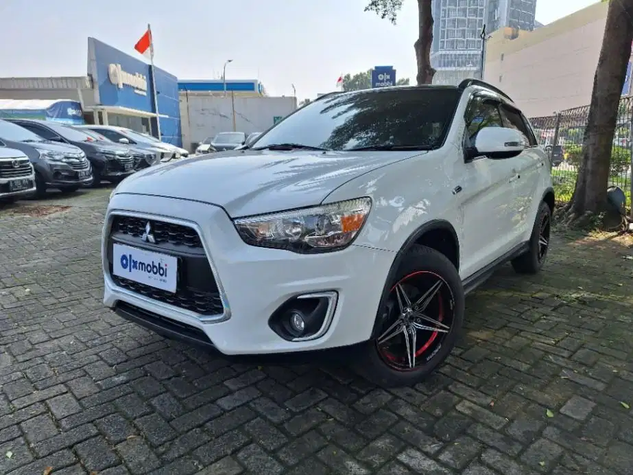 DP Rendah  9JT Mitsubishi Outlander Sport 2.0 PX Bensin-AT 2017 Putih