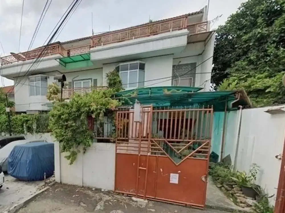 RUMAH BESAR DI JATINEGARA, JAKARTA TIMUR