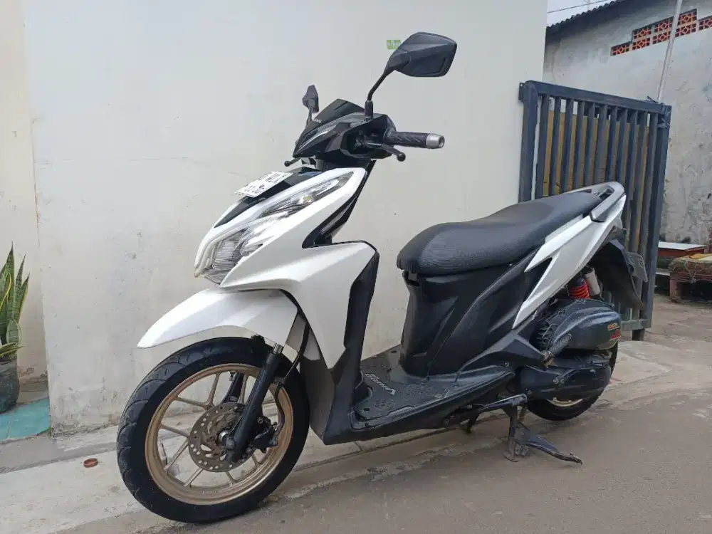 Honda vario kzr iss cbs 2014  siap pakai