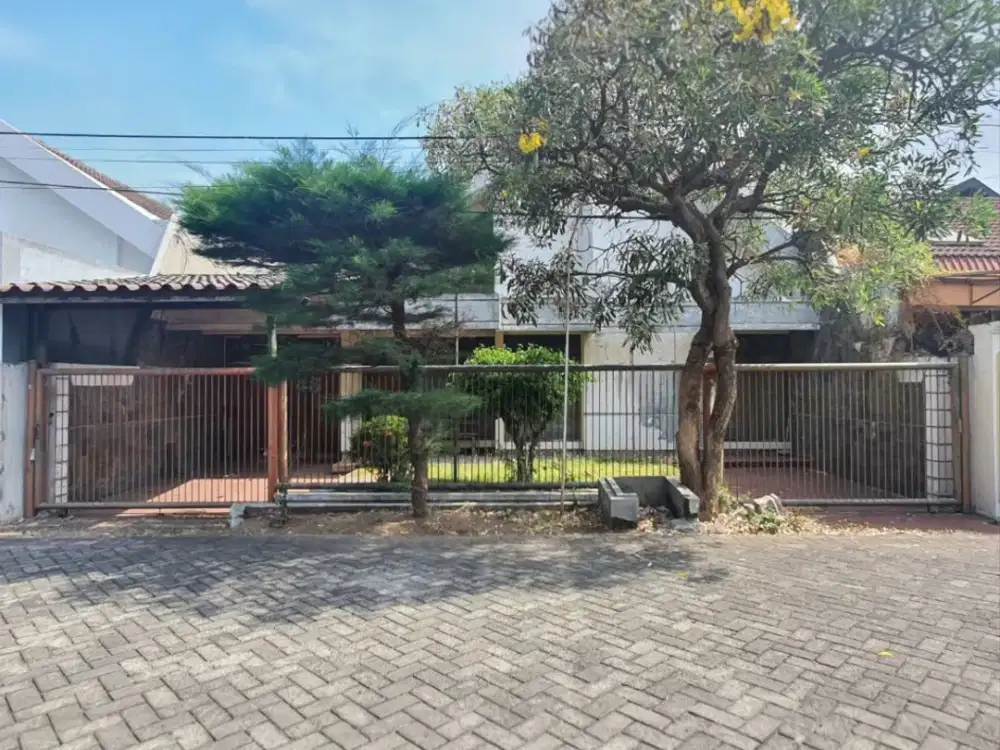 Rumah Manyar Kertoadi STRATEGIS
