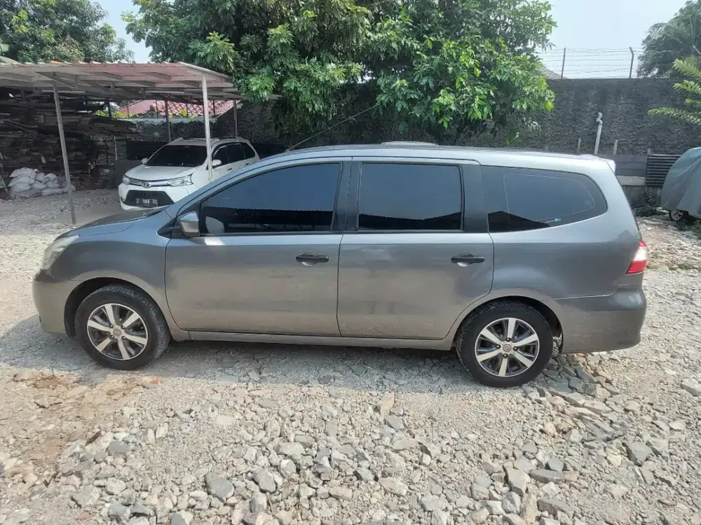 Jual grand livina 1,5 sv matic 2017
