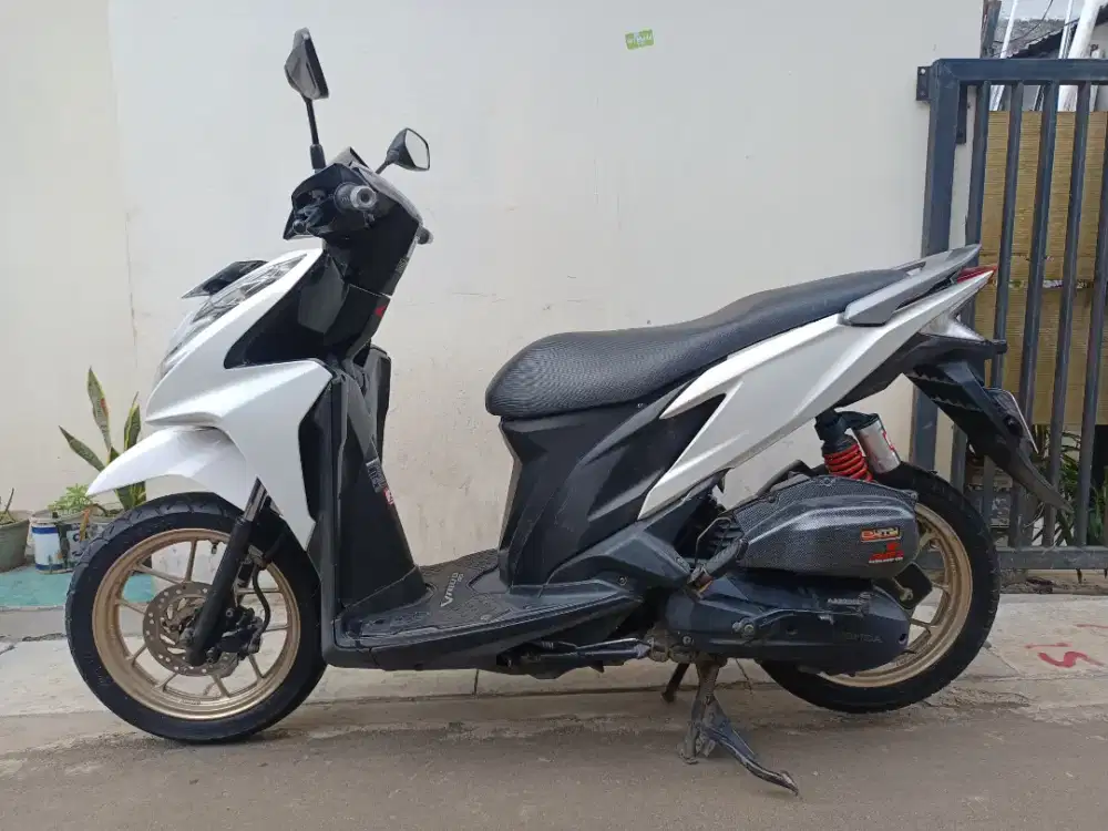Honda vario kzr iss cbs 2014 sehat terawat