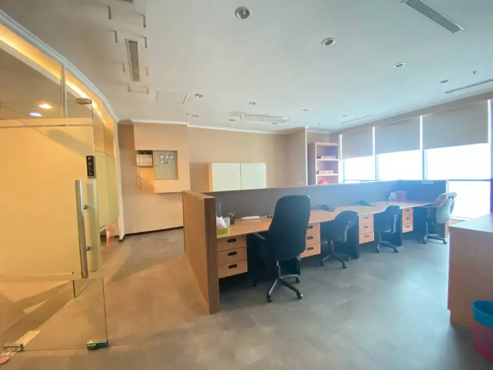 Dijual Ruang Kantor APL Tower Luas 281 m2