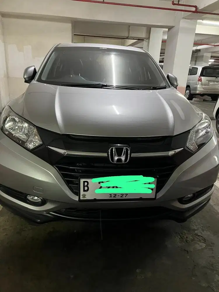Dijual mobil honda hrv E 2017