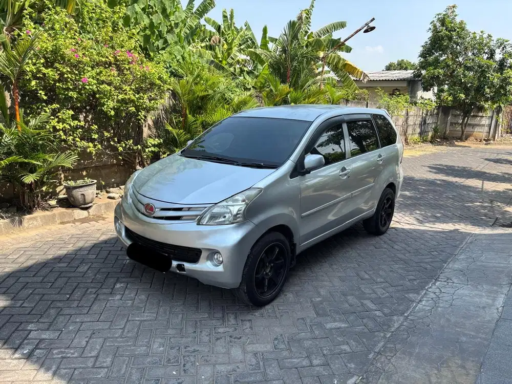 Daihatsu Xenia 2014 Bensin