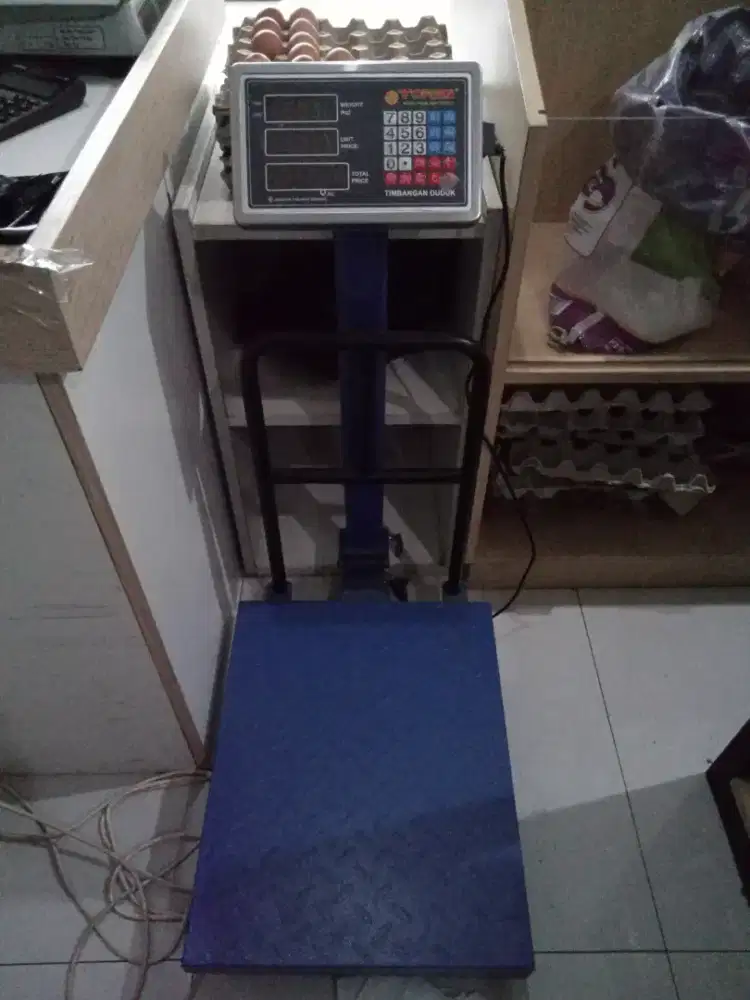 Timbangan Duduk Merek Tora