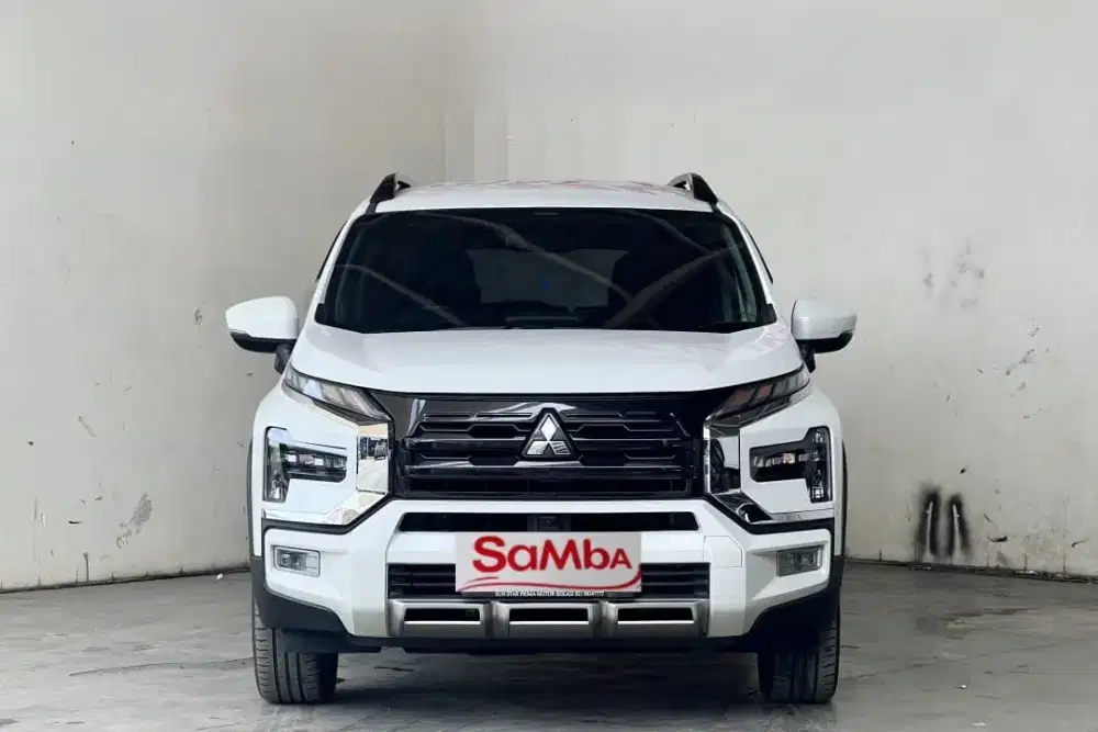 XPANDER CROSS PREMIUM 1.5 AT 2022 KM 20RB PUTIH [DP 37JT]