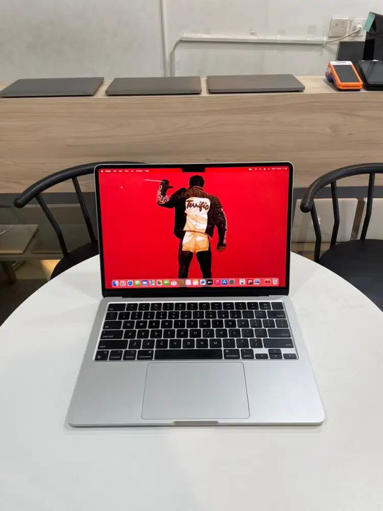 MacBook Air M2 2022 8/256 GB