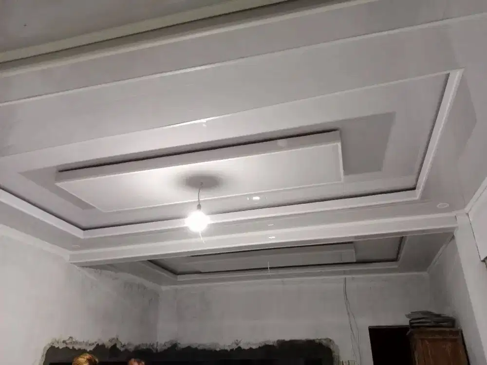 Wall Moulding Sekat Plafon Partisi PVC GRC Gypsum Jasa Tukang Pasang