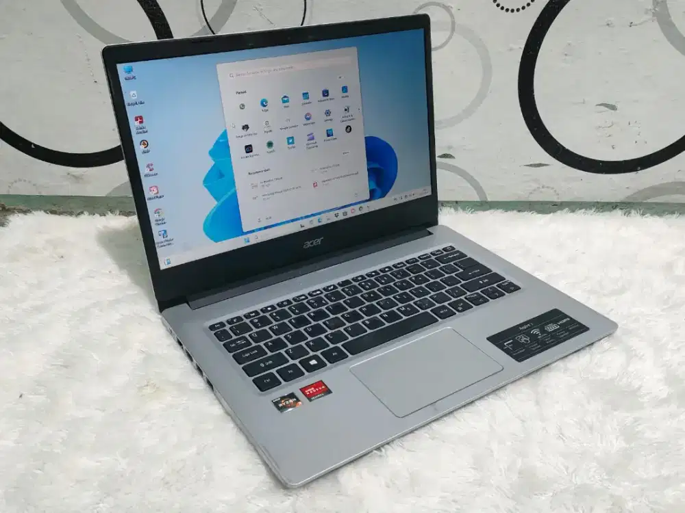 Laptop Acer A314 - 22

- Amd Rayzen 3 - 3250U (4CPU) ~2.4 Ghz