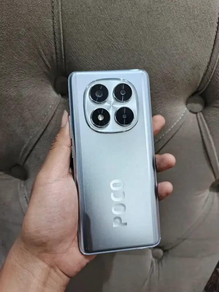 poco x7 5G 8+8/256gb