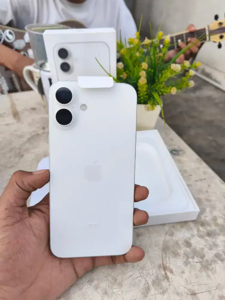Iphone 16 plus CC 10