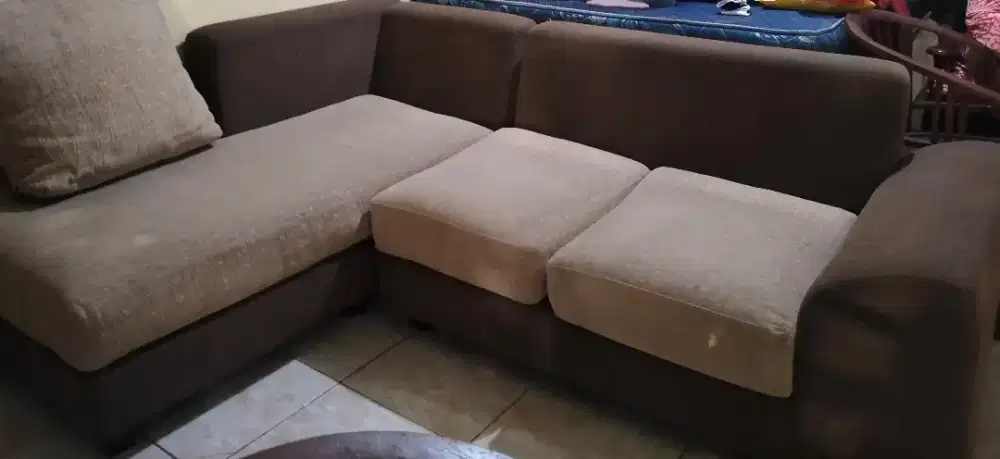 sofa empuk, kain dudukan bisa di cuci pakai resleting