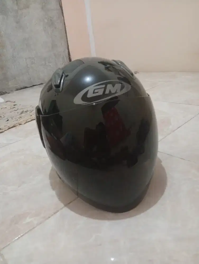 Helm GM Baru Warna Hitam